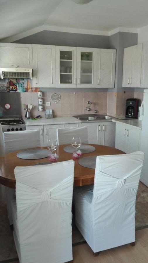 Apartman Nicole Apartamento Zadar Exterior foto